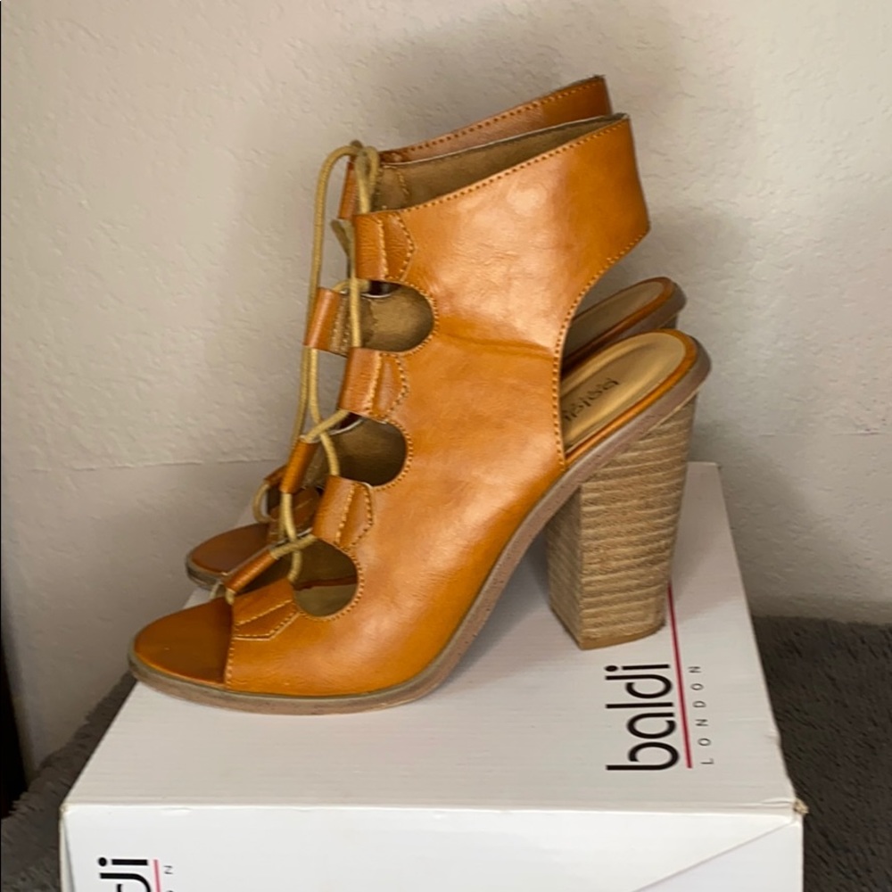 Baldi Shoes